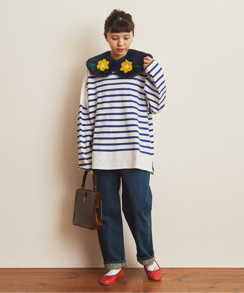 CHILD WOMAN（チャイルドウーマン）の「【WEB別注】フェイクファーはめ込み花モチーフつけ衿（付け襟・レディース・ネイビー/ベージュ・FREE）」の13枚目の写真