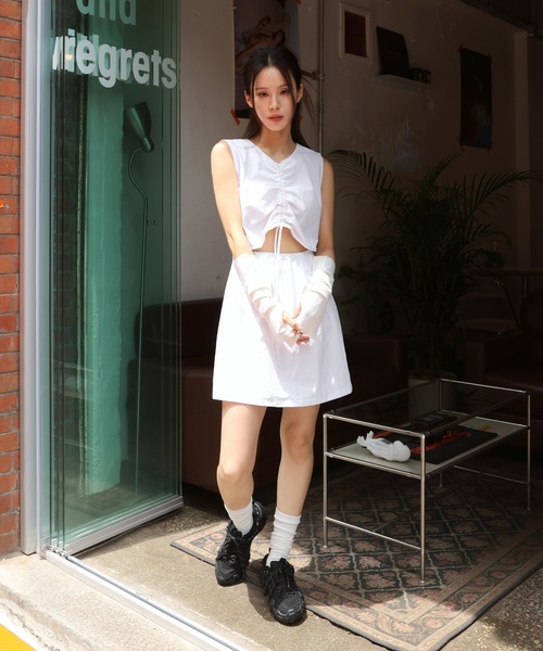 overdueflair ホワイトノースリーブミニワンピース Overdueflair ホワイト ノースリーブ ミニワンピース