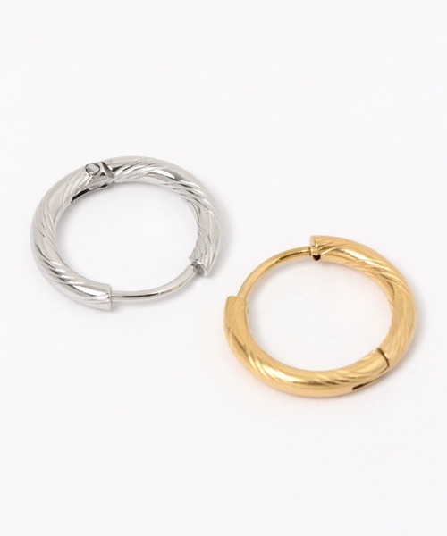 LAKOLE（ラコレ）の「ステンレスフープワンタッチピアス / 963271（ピアス（両耳用）・レディース・その他1/その他2・FREE）」の4枚目の写真