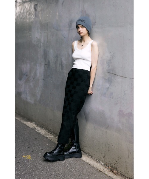 SLY(スライ)の「BACK SLIT KNIT SK バックスリット ニットスカート ジャガード柄 サマーニット ゴム仕様 毛玉できにくい セットアップ可能(スカート・レディース・ブラック/アイボリー/ターコイズブルー/レッド・FREE)」の16枚目の写真
