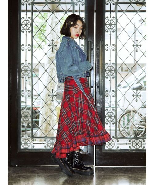 jouetie(ジュエティ)の「ショートデニムライダースジャケット【セットアップ対応】(ライダースジャケット・レディース・ブラック/ライトブルー・MEDIUM)」の12枚目の写真