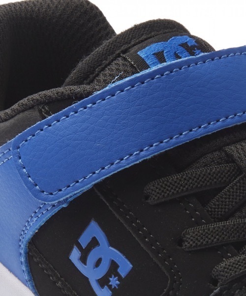 DC SHOES(ディーシーシューズ)の「Ks MANTECA 4 V SN /DCキッズワンポイントロゴベルクロスニーカー(スニーカー・キッズ・ホワイト系その他/ブラック×ブラック・24cm/25cm/20cm/19cm/17cm/18cm/21cm/22cm/23cm)」の15枚目の写真