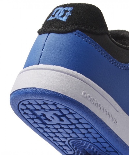 DC SHOES(ディーシーシューズ)の「Ks MANTECA 4 V SN /DCキッズワンポイントロゴベルクロスニーカー(スニーカー・キッズ・ホワイト系その他/ブラック×ブラック・24cm/25cm/20cm/19cm/17cm/18cm/21cm/22cm/23cm)」の16枚目の写真