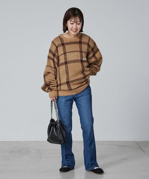 PENNEYS(ぺニーズ)の「PENNEYS(ぺニーズ)別注ビッグシルエットジャガード柄シャギーニット チェック/ペイズリー/アーガイル(ニット/セーター・メンズ・ネイビー/ベージュ/グレー/パープル/ブラウン・L/M/XL/S)」の22枚目の写真