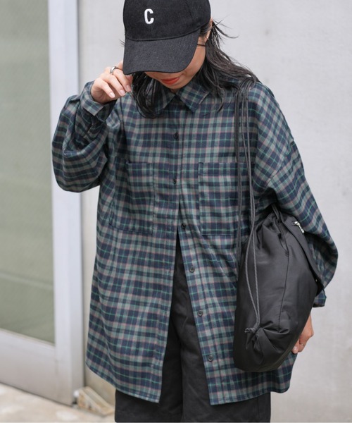COLONY 2139(コロニートゥーワンスリーナイン)の「チェックビッグ長袖シャツ(シャツ/ブラウス・レディース・ネイビー/ブラウン・FREE)」の1枚目の写真