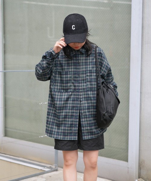 COLONY 2139(コロニートゥーワンスリーナイン)の「チェックビッグ長袖シャツ(シャツ/ブラウス・レディース・ネイビー/ブラウン・FREE)」の14枚目の写真