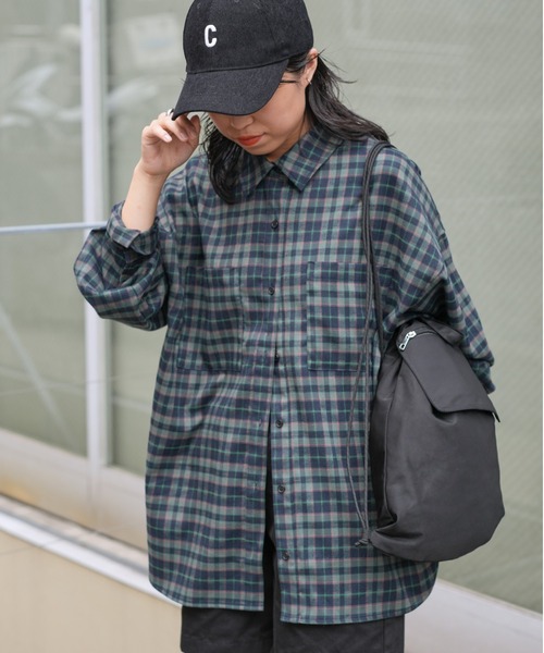 COLONY 2139(コロニートゥーワンスリーナイン)の「チェックビッグ長袖シャツ(シャツ/ブラウス・レディース・ネイビー/ブラウン・FREE)」の17枚目の写真