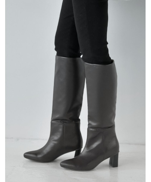 Re:EDIT（リエディ）の「[大きいサイズ有]フェイクレザーポインテッドトゥヒールロングブーツ（ブーツ・レディース・ブラウン/ブラック・X-LARGE/LARGE/MEDIUM/SMALL）」の11枚目の写真