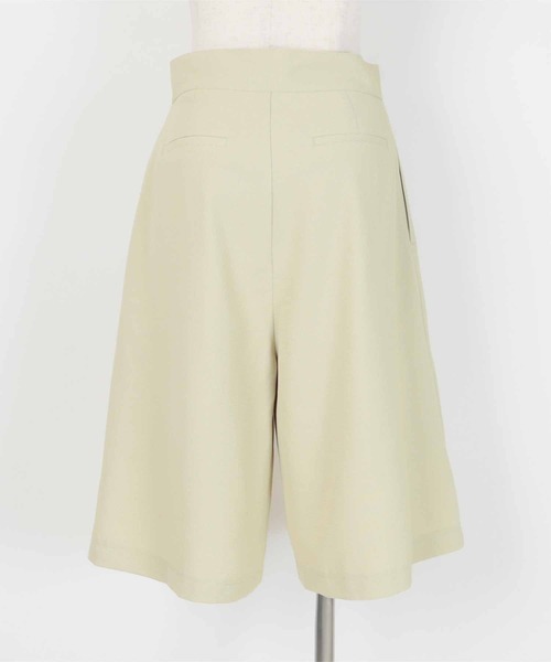 UR'S(ユアーズ)の「ハイウエストハーフパンツ(その他パンツ・レディース・ブラック/ライトベージュ・S/M/L)」の16枚目の写真