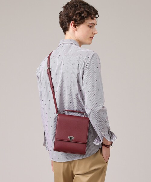 TAKEO KIKUCHI（タケオキクチ）の「◆【2WAY】フラップ BOXショルダーバッグ（ショルダーバッグ・メンズ・ボルドー/ブラック/ダークブラウン・00）」の8枚目の写真