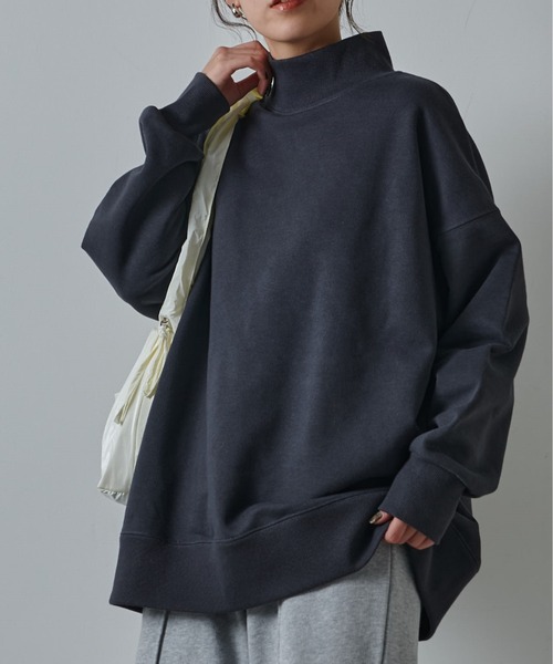 COLONY 2139（コロニートゥーワンスリーナイン）の「裏毛ハイネックプルオーバー（スウェット・レディース・ライトグレー/レッド/ブラック/オフホワイト・FREE）」の3枚目の写真