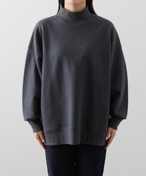 COLONY 2139（コロニートゥーワンスリーナイン）の「裏毛ハイネックプルオーバー（スウェット・レディース・ライトグレー/レッド/ブラック/オフホワイト・FREE）」の5枚目の写真