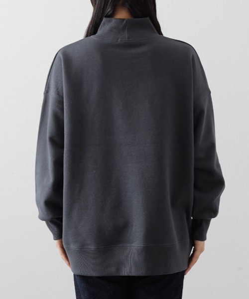 COLONY 2139（コロニートゥーワンスリーナイン）の「裏毛ハイネックプルオーバー（スウェット・レディース・ライトグレー/レッド/ブラック/オフホワイト・FREE）」の7枚目の写真