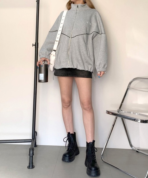 non-hedge（ノンヘッジ）の「パイピングシリコンロゴスタンドジャケット（パーカー・レディース・ブラック/オフホワイト/グレー・FREE）」の4枚目の写真