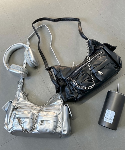 専用 ショルダーバッグ セール】多ポケット付きショルダーバッグ（ショルダーバッグ）｜non