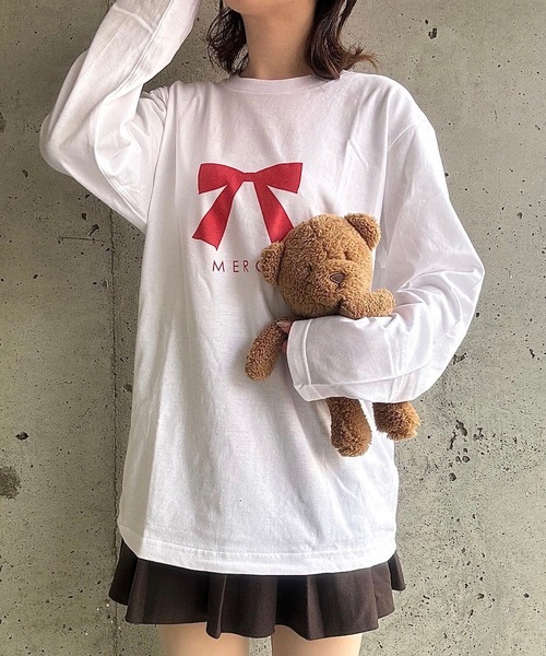 cuorequal(クオレコール)の「MERCIリボンプリントロングTシャツ(Tシャツ/カットソー・レディース・ホワイト・MEDIUM/LARGE)」の6枚目の写真