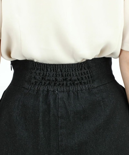 an another angelus（アンアナザーアンジェラス）の「フロント釦ハイウエストタイトスカート/ananotherangelus（スカート・レディース・ブラック/ブルーグレー・2/1）」の4枚目の写真