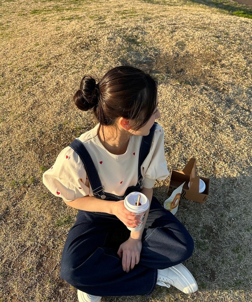 RiLi(リリ)の「ハート刺繍ハーフスリーブニット【RL】(ニット/セーター・レディース・ブラック/グレー/レッド・FREE)」の10枚目の写真