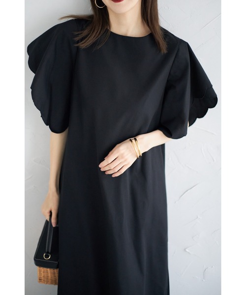 &. NOSTALGIA(アンドドットノスタルジア)の「【ZOZO限定】スカラップスリーブワンピース(ワンピース・レディース・サックスブルー/ブラック・M)」の1枚目の写真