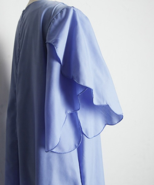 &. NOSTALGIA(アンドドットノスタルジア)の「【ZOZO限定】スカラップスリーブワンピース(ワンピース・レディース・サックスブルー/ブラック・M)」の7枚目の写真