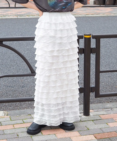 tiptop(ティップトップ)の「段々フリルナロースカート(スカート・レディース・オフホワイト/ブラック・FREE)」の3枚目の写真