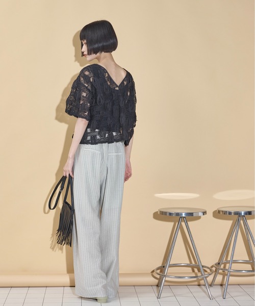 THE YOn(ザヨン)の「リネンストライプダブルウエストイージーパンツ(その他パンツ・レディース・グレイッシュベージュ/ナチュラル/ブラウン・FREE)」の10枚目の写真