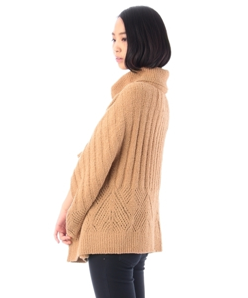 AG by aquagirl（エージーバイアクアガール）の「オフタートルブークレポンチョ風ニット（ニット/セーター・レディース・ホワイト/ブルー/ブラウン・38）」の4枚目の写真