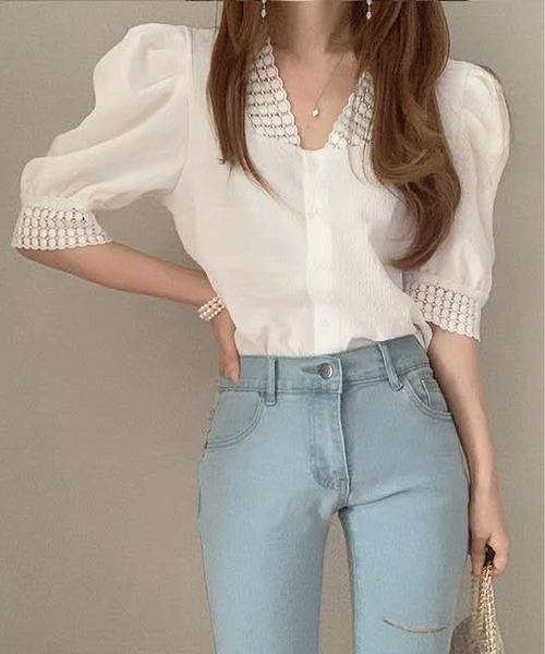 BLANC FICELLE(ブランフィセル)の「襟、袖口レース 半袖シャツ(シャツ/ブラウス・レディース・ベージュ/ホワイト・S/M/L)」の5枚目の写真