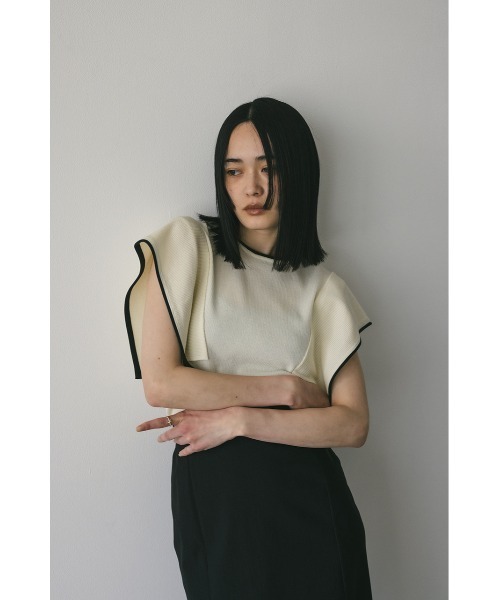 STYLEMIXER（スタイルミキサー）の「パイピングパネルスリーブニット（ニット/セーター・レディース・ネイビー/オレンジ/アイボリー・FREE）」の8枚目の写真