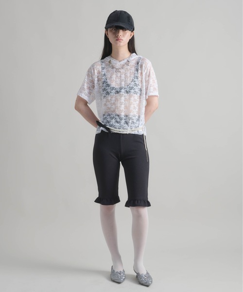 Carmelo(カーメロ)の「Frill bike shorts / フリルバイカーパンツ(その他パンツ・レディース・ホワイト/ブラック・FREE)」の2枚目の写真