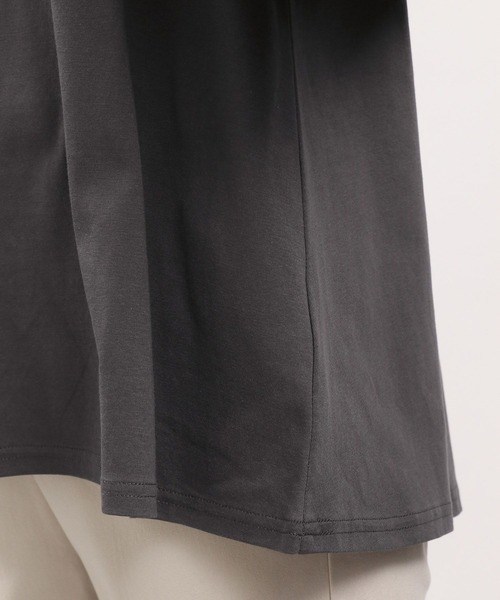 GLOBAL WORK Smile Seed Store（グローバルワーク スマイルシードストア）の「冷感袖フレアTシャツ/186246（Tシャツ/カットソー・レディース・ベージュ/チャコール/オフホワイト/ブラック・MEDIUM/LARGE/SMALL）」の9枚目の写真