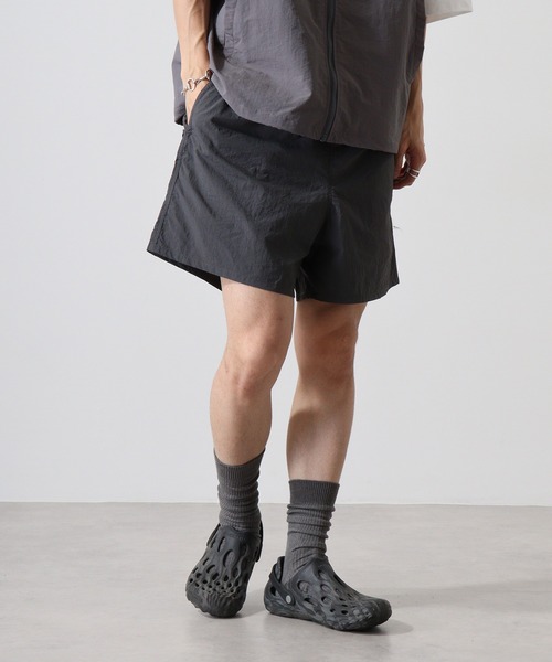 TRUSS（トラス）の「TRUSS バーサタイル ナイロンショーツ（その他パンツ・メンズ・オレンジ/ネイビー/イエロー/パープル/コーラル/ブラック/オリーブ/ブルー/グレー/グリーン/カモフラージュ/カーキ/グリーン系その他/ローズ/サンドベージュ・S/XS/M/L/XL）」の16枚目の写真