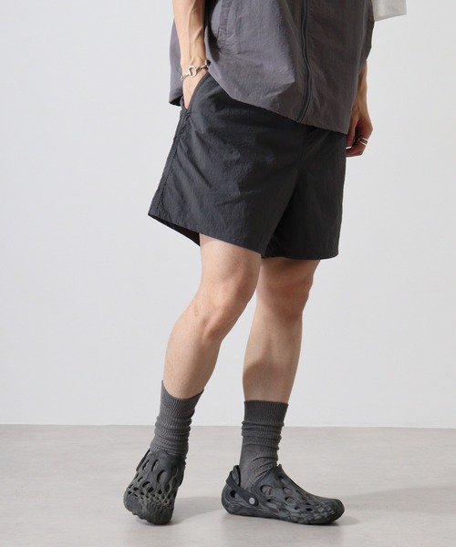 TRUSS（トラス）の「TRUSS バーサタイル ナイロンショーツ（その他パンツ・メンズ・オレンジ/ネイビー/イエロー/パープル/コーラル/ブラック/オリーブ/ブルー/グレー/グリーン/カモフラージュ/カーキ/グリーン系その他/ローズ/サンドベージュ・S/XS/M/L/XL）」の17枚目の写真