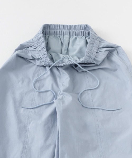 HEYUMM（ヘユム）の「サイドリボンパラシュートパンツ（その他パンツ・レディース・オフホワイト/チャコールグレー/ライトブルー・ONE）」の11枚目の写真