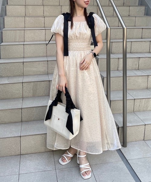 one after another NICE CLAUP（ワンアフターアナザーナイスクラップ）の「ギャザーハンドルミニトートバッグ（トートバッグ・レディース・アイボリー/ブラック/ホワイト系その他/ピンク/グレー系その他/ホワイト系その他2・FREE）」の7枚目の写真