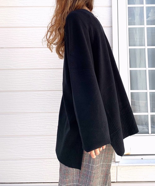 Q（キュー）の「Vネックオーバーカーデ（カーディガン/ボレロ・レディース・チャコールグレー/ブラック/ダークグリーン・MEDIUM）」の20枚目の写真