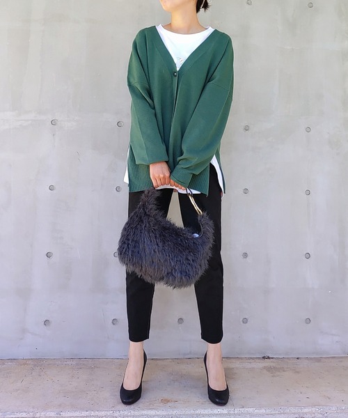 Q（キュー）の「Vネックオーバーカーデ（カーディガン/ボレロ・レディース・チャコールグレー/ブラック/ダークグリーン・MEDIUM）」の11枚目の写真