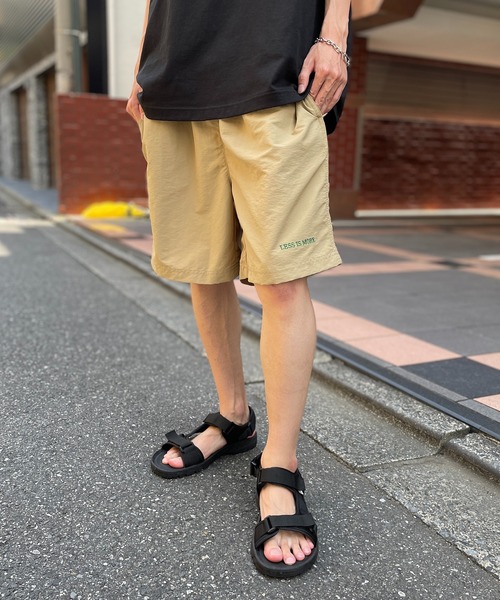 MAISON CLUB(メゾンクラブ)の「【MAISON CLUB】ワンポイント刺繍ナイロンハーフパンツ LESS IS MORE(その他パンツ・メンズ・オリーブ/ブラック/チャコールグレー/ベージュ/ネイビー/サックスブルー・M/XL/L)」の22枚目の写真