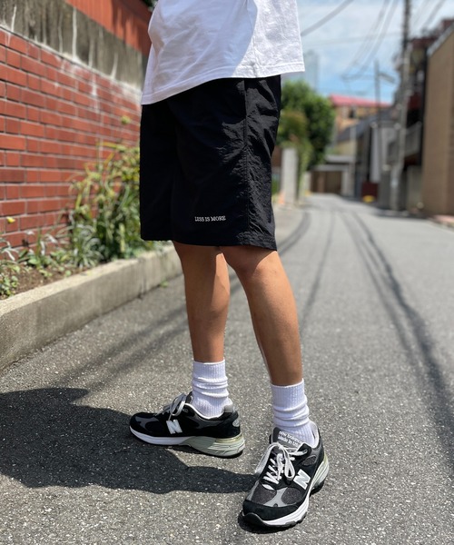 MAISON CLUB(メゾンクラブ)の「【MAISON CLUB】ワンポイント刺繍ナイロンハーフパンツ LESS IS MORE(その他パンツ・メンズ・オリーブ/ブラック/チャコールグレー/ベージュ/ネイビー/サックスブルー・M/XL/L)」の17枚目の写真