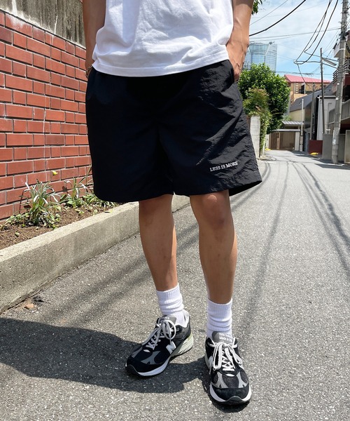 MAISON CLUB(メゾンクラブ)の「【MAISON CLUB】ワンポイント刺繍ナイロンハーフパンツ LESS IS MORE(その他パンツ・メンズ・オリーブ/ブラック/チャコールグレー/ベージュ/ネイビー/サックスブルー・M/XL/L)」の15枚目の写真