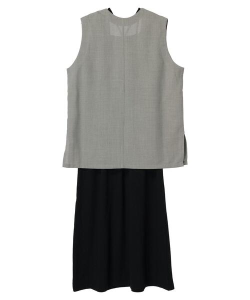 Green　Parks（グリーンパークス）の「SET2点ベスト+マルチストラップワンピース（ワンピース・レディース・ベージュ/グレー・FREE）」の16枚目の写真