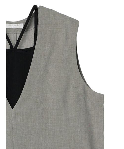 Green　Parks（グリーンパークス）の「SET2点ベスト+マルチストラップワンピース（ワンピース・レディース・ベージュ/グレー・FREE）」の14枚目の写真