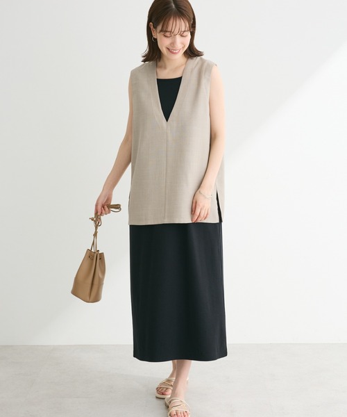Green　Parks（グリーンパークス）の「SET2点ベスト+マルチストラップワンピース（ワンピース・レディース・ベージュ/グレー・FREE）」の2枚目の写真