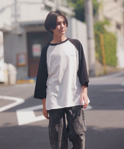GLOBAL WORK（グローバルワーク）の「USAロゴ刺繍7分袖/AND YUA ANY/115717（Tシャツ/カットソー・キッズ・グリーン/ブラック・150cm/160cm）」の14枚目の写真