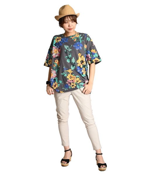 MARAI(マーライ)の「花柄 半袖総柄 五分袖 カットソー(Tシャツ/カットソー・レディース・ブラウン/グレー/グリーン・FREE)」の8枚目の写真