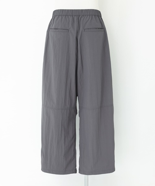 n'OrLABEL（ノアールレーベル）の「『ワイドトラックパンツ』（カーゴパンツ・メンズ・グレー/ブラック・M/L）」の8枚目の写真