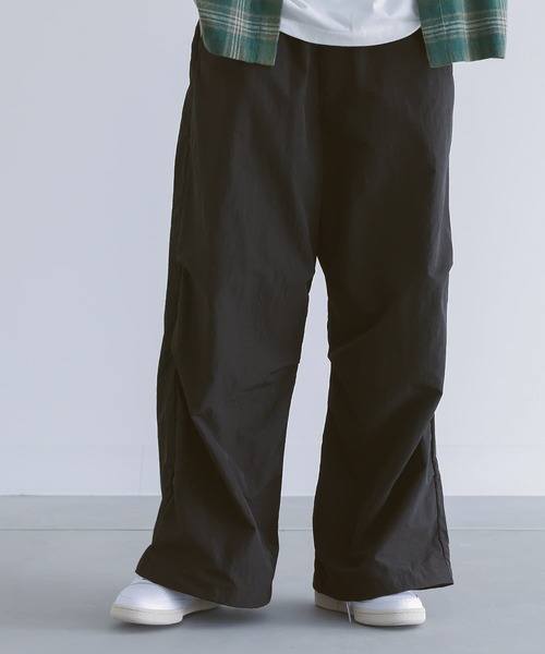 n'OrLABEL（ノアールレーベル）の「『ワイドトラックパンツ』（カーゴパンツ・メンズ・グレー/ブラック・M/L）」の3枚目の写真