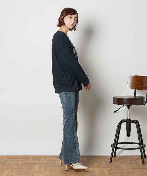 SOMETHING（サムシング）の「SOMETHING(サムシング)【レディース】「LISA」切り替えフレアパンツ（デニムパンツ・レディース・ダークインディゴブルー・25inch/26inch/27inch/28inch）」の18枚目の写真