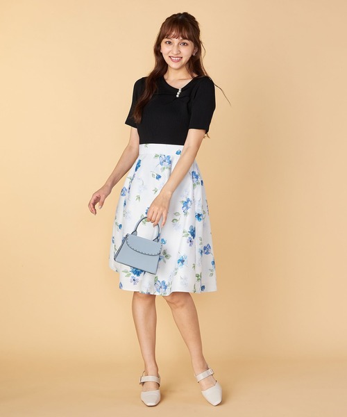 2015SS ランウェイ　コレクションピース　スカート LAISSE PASSE（レッセパッセ）の「水彩フラワープリントスカート