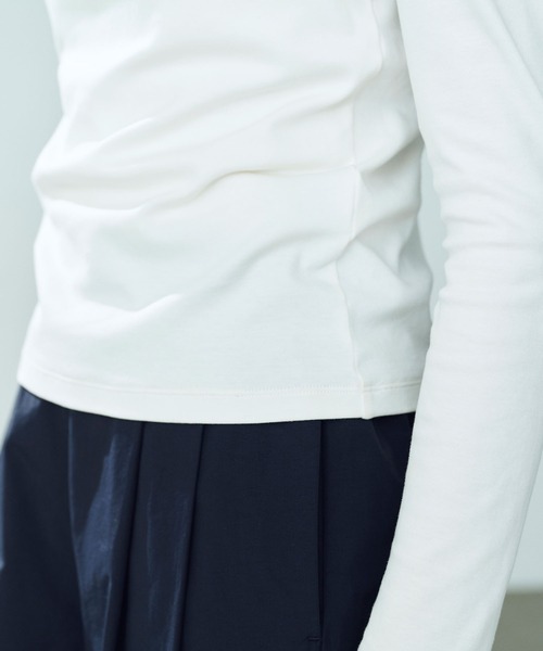 N.O.R.C（ノーク）の「マルチファンクションボトルネックトップス（Tシャツ/カットソー・レディース・オフホワイト/ブラック/チャコール・フリー）」の5枚目の写真